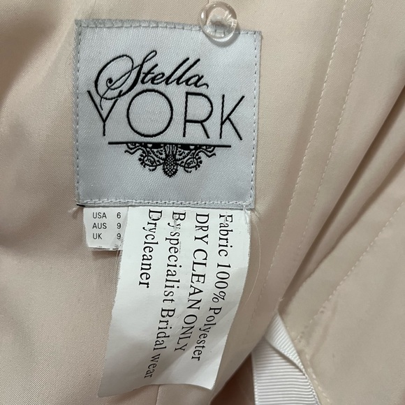 Size 6 Ivory Stella York Wedding Dress - Picture 12 of 14